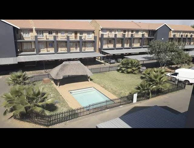 2 BEDROOM APARTMENT FOR SALE IN GREENHILLS EXT 3